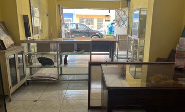 Amplio Local Comercial A Un Paso De La Plaza Miguel Grau - Carmen De La Legua