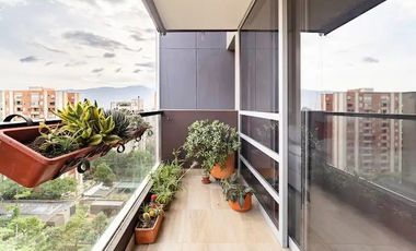 Moderno y tranquilo apartamento en uno de los sectores más exclusivos de Medellin