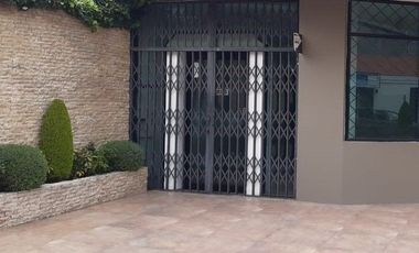 VENTA LOCAL 73 M2 SECTOR VOZ DE LOS ANDES, CENTRO NORTE, QUITO