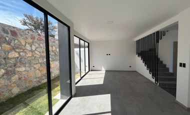 CASA EN VENTA, CLUSTER MARBORÉ HARAS DEL BOSQUE PUEBLA.