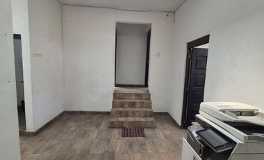 🏭 Bodega Comercial en Renta  con oficinas en  San Mateo Atenco 🏭 Sobre Av. de las Torres a unos pasos de la estación del Tren