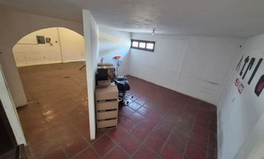🏭 Bodega Comercial en Renta  con oficinas en  San Mateo Atenco 🏭 Sobre Av. de las Torres a unos pasos de la estación del Tren