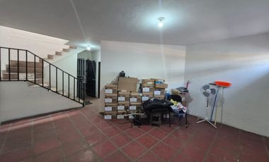 🏭 Bodega Comercial en Renta  con oficinas en  San Mateo Atenco 🏭 Sobre Av. de las Torres a unos pasos de la estación del Tren