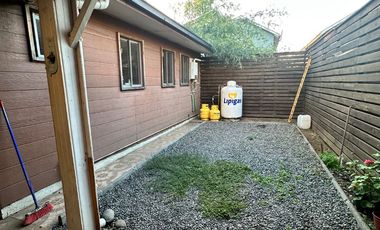 Se Arrienda casa de 2 pisos cajón (3D+1B)