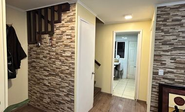 Se Arrienda casa de 2 pisos cajón (3D+1B)