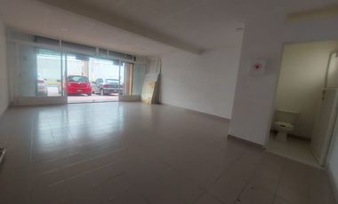LOCAL COMERCIAL EN RENTA EN SAN MATEO ATENCO📍 Ubicación estratégica en PLANTA BAJA – Zona de alto flujo comercial