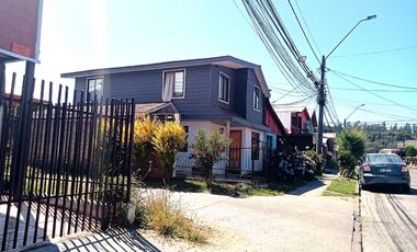 CASA ESQUINA, AMPLIADA DE 2 PISOS,LOS FRESNOS,COLLAO