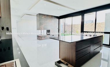 CASA EN VENTA ZONA CANTERAS $12,500,000.