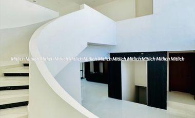 CASA EN VENTA ZONA CANTERAS $12,500,000.