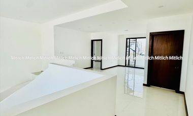 CASA EN VENTA ZONA CANTERAS $12,500,000.