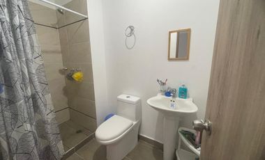 Excelente valor amplia casa dúplex en conjunto cerrado Villa del Campo