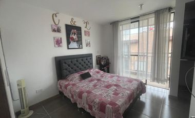 Excelente valor amplia casa dúplex en conjunto cerrado Villa del Campo