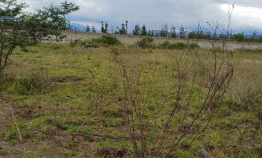 VENDO, TERRENO DE (901,80 m2), Malchingui
