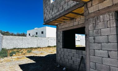 CASA EN VENTA EN OBRA GRIS CON TERRENO EXCEDENTE EN VILLAS DEL RENACIMIENTO TORREON COAHUILA