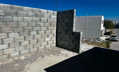 CASA EN VENTA EN OBRA GRIS CON TERRENO EXCEDENTE EN VILLAS DEL RENACIMIENTO TORREON COAHUILA