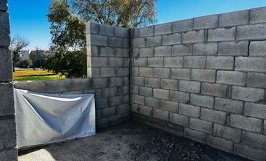 CASA EN VENTA EN OBRA GRIS CON TERRENO EXCEDENTE EN VILLAS DEL RENACIMIENTO TORREON COAHUILA