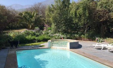 HERMOSA PARCELA CON CASA EN CONDOMINIO LA AURORA