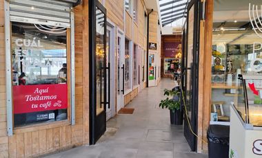 Se Arrienda moderno y céntrico Local Comercial