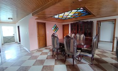 SE ARRIENDA HERMOSA CASA EN EL BARRIO EL CAIRO - CHIA