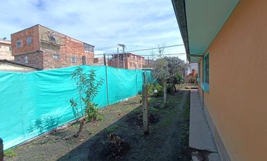 SE ARRIENDA HERMOSA CASA EN EL BARRIO EL CAIRO - CHIA