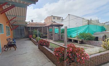 SE ARRIENDA HERMOSA CASA EN EL BARRIO EL CAIRO - CHIA