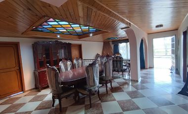 SE ARRIENDA HERMOSA CASA EN EL BARRIO EL CAIRO - CHIA