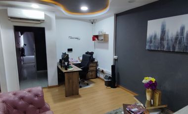 OFICINA COMERCIAL EN ARRIENDO CABECERA