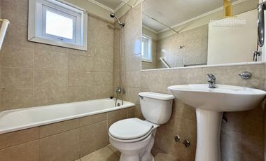 VILLA ALEMANA VENDE CASA 4D 2B CONDOMINIO CON PISCINA