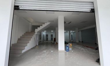 Edificio de venta en manta zona sur R/B