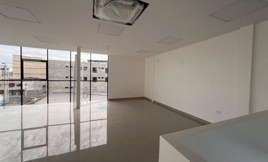 Edificio de venta en manta zona sur R/B