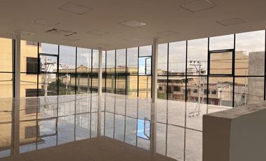 Edificio de venta en manta zona sur R/B