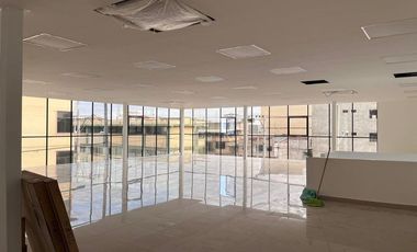Edificio de venta en manta zona sur R/B