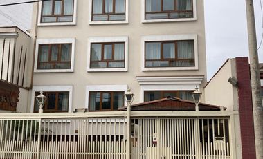 Vendo Hotel de 27 habitaciones y 8 suites en la mejor zona turística de Miraflores.