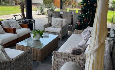HERMOSA CASA EN ZONA EXCLUSIVA  DE LA ENCANTADA DE VILLA - CHORRILLOS