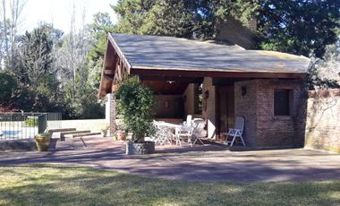 Venta Casa 9 Amb. en Club Campos de Golf Las Praderas de Lujan