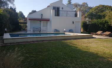 Oportunidad, Casa de 228 m² en Las Praderas de Lujan