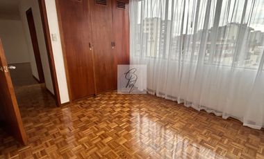 ARRIENDO DEPARTAMENTO QUITO REINA VICTORIA 2 DORMITORIOS