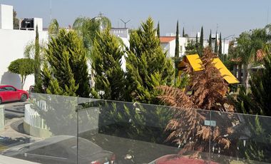 RENTA DE CASA AMUEBLADA EN ANTURIOS LEÓN, GTO