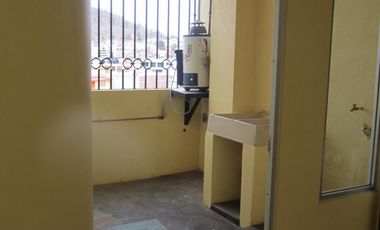 Edificio de Departamentos en Venta, En Colonia Lomas de la Soledad