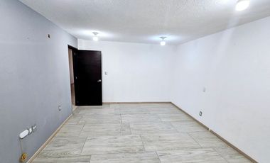 Casa comercial (oficina) EN VENTA en Jardines del Moral, León, Guanajuato