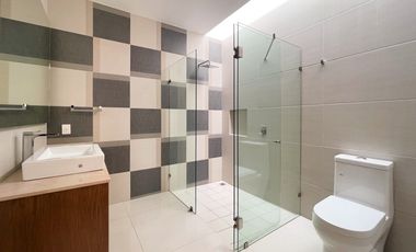 Residencia en Renta en Coto Villa Verona, Zona Dorada Zapopan.
