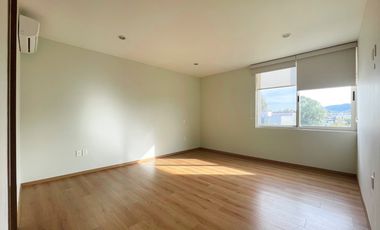Residencia en Renta en Coto Villa Verona, Zona Dorada Zapopan.