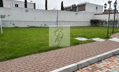 ARRIENDO CASA TUMBACO RUTA VITA, 3 DORMITORIOS