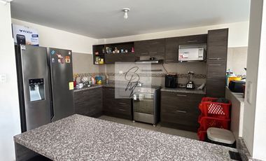 ARRIENDO CASA TUMBACO RUTA VITA, 3 DORMITORIOS