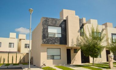 Casa en Renta en Sonterra Querétaro | 3 Recámaras + Estudio | $10,200 MXN