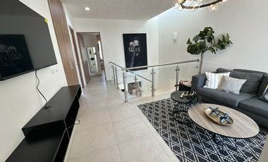 Casa con jardín en La Vista Residencial, Querétaro.