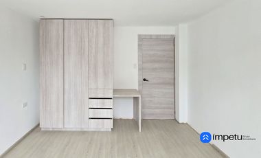 Se vende casa unifamiliar en Amable María, aplican a crédito VIP con la tasa del 4,87 % a 25 años plazo, zona residencial y segura, calles