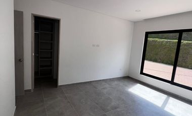 CASA FINCA DE LUJO EN VENTA, CONDOMINIO CERRADO, A 20 MINUTOS DEL AEROPUERTO JOSE MARIA CORDOVA
