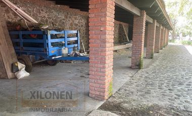 Rancho Señorial Privilegiado, con 3 Pozos y Bella Ecología. Casa estilo Mediterránea amueblada, con alberca, 10 caballerizas: Frontón y Pádel tenis.