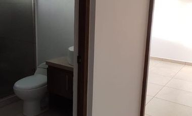 Casa de 3 Pisos en Renta, Querétaro, El Encino Residencial & Golf ¡Tu nuevo hogar!